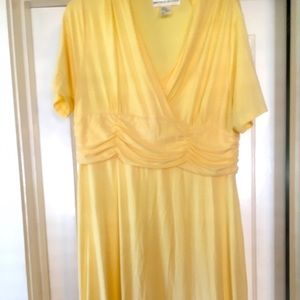 Dress Nwot Yellow Nwot 18 size